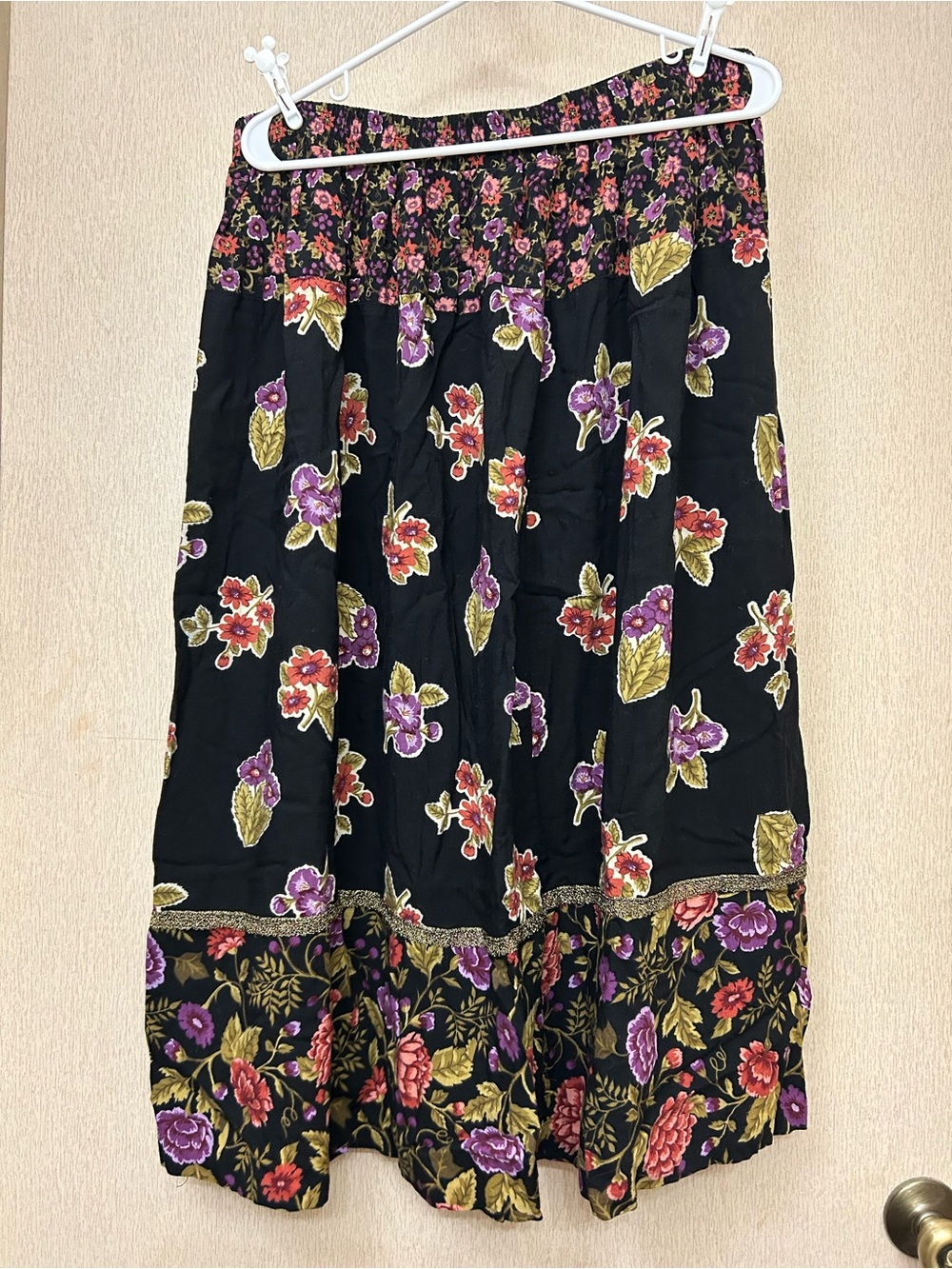Justin B. Jones - Vintage Floral Skirt with Elastic Waist - Size 16 - Picture 2 of 4